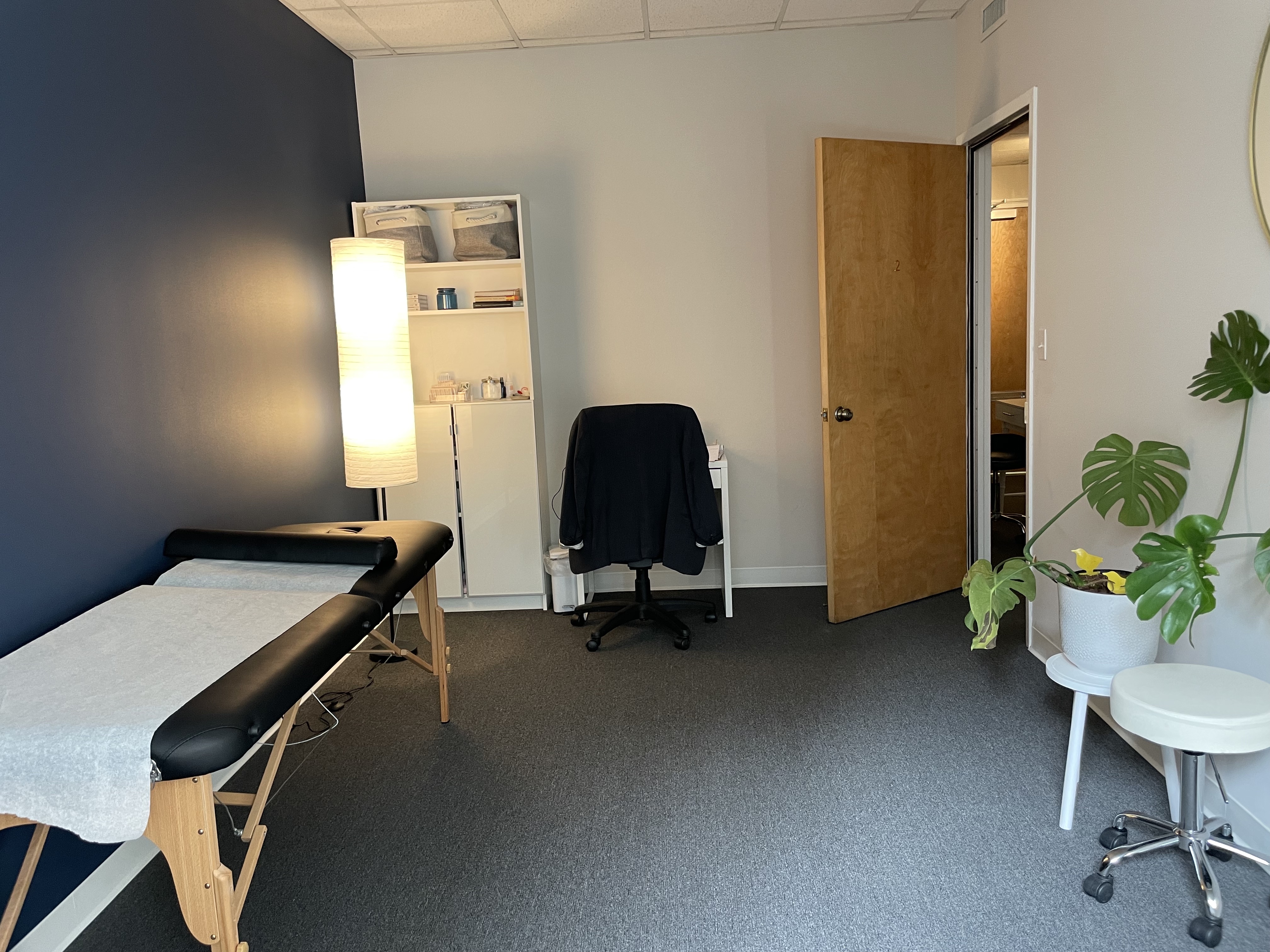 Your next flexible office space in Brooklyn and Queens awaits, featuring in quiet, private, and serene environments for therapy professionals.