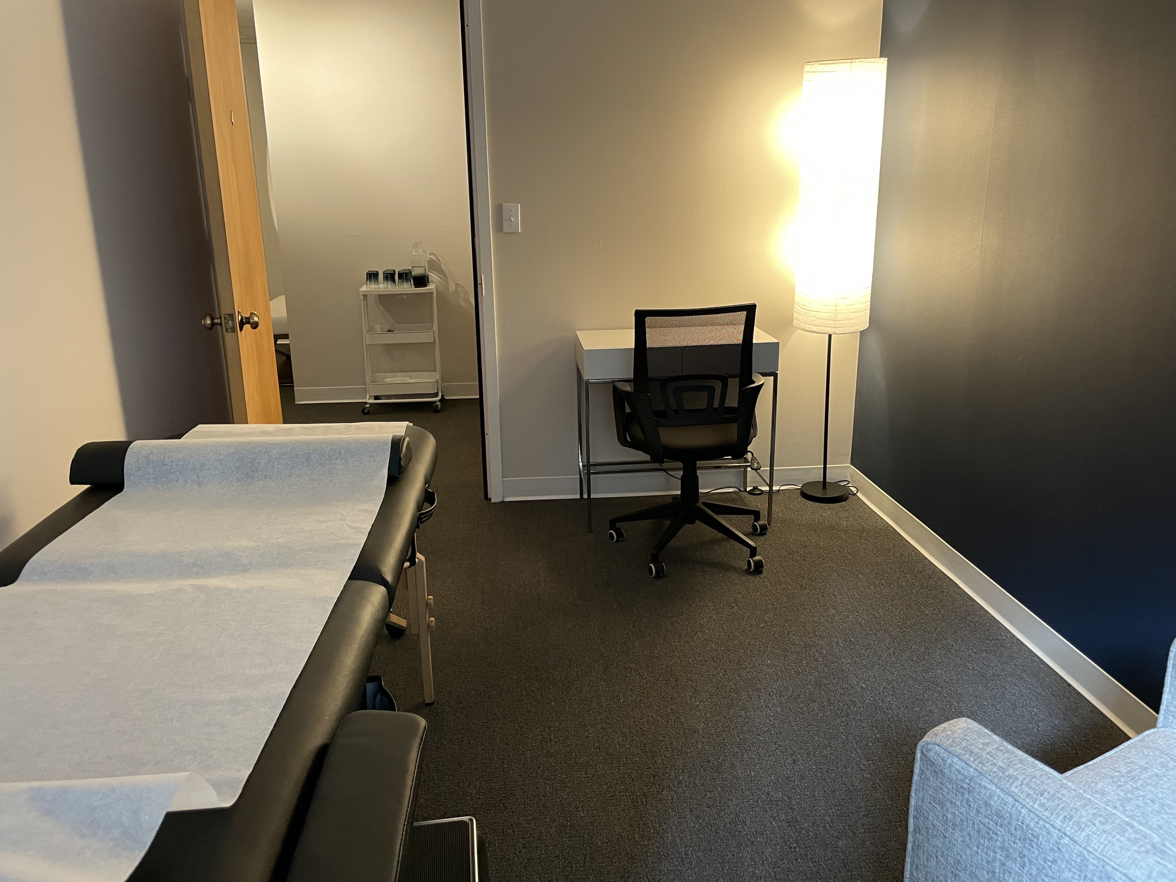 therapist studio available in Brooklyn and Queens with with functional layouts and storage space. Suitable for therapy professionals.