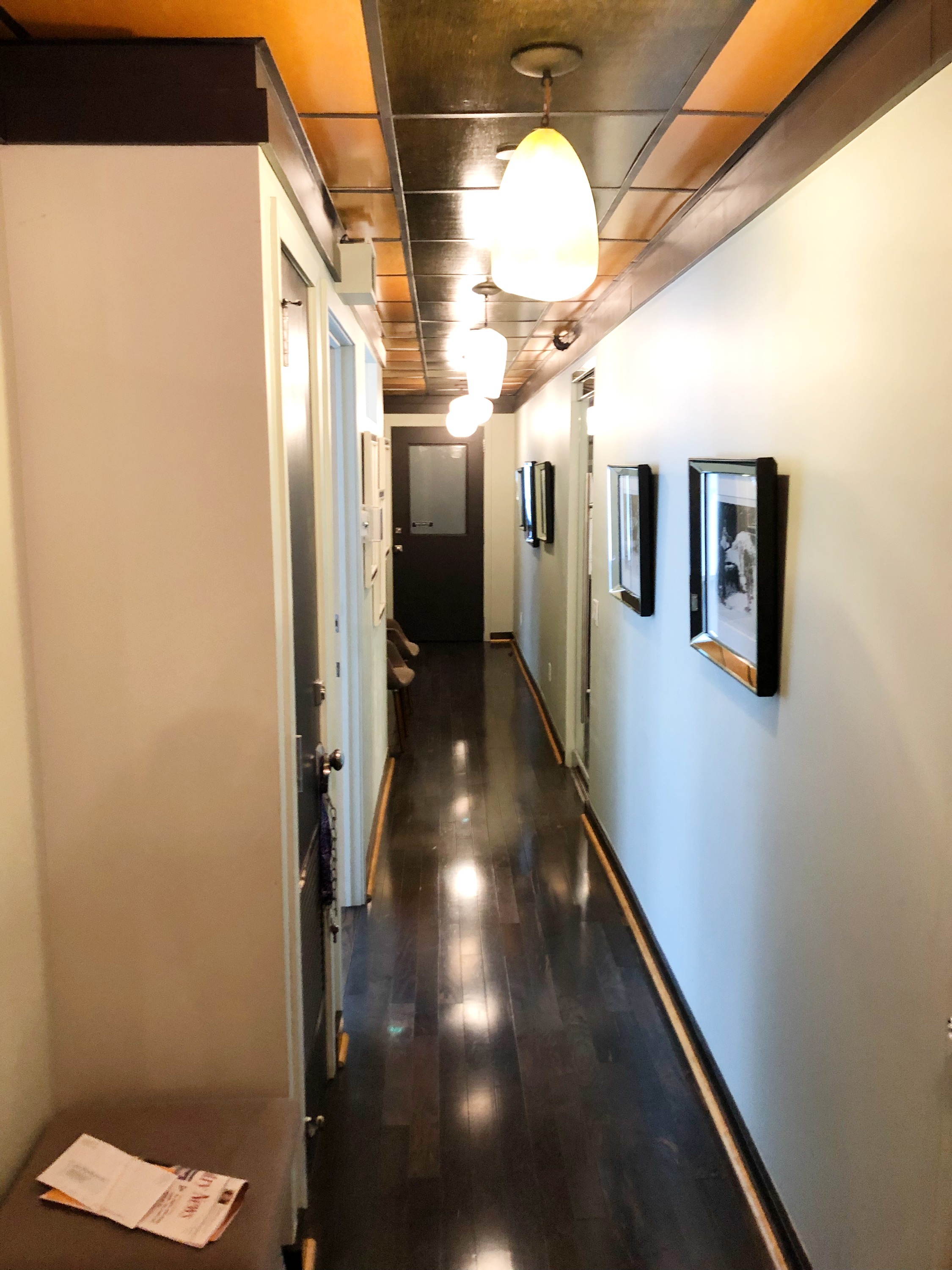 Discover flexible office space in Upper East Side, NYC, complete with offering modern design and essential amenities for professionals. Ideal for therapists.