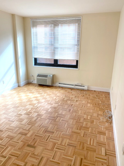 Step into therapy office rentals in Upper East Side, NYC, featuring equipped with Wi-Fi, storage, and welcoming decor for therapists.